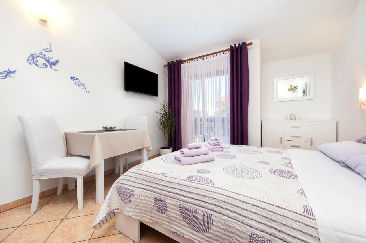 Apartments & Room Anita Rovinj Exterior photo