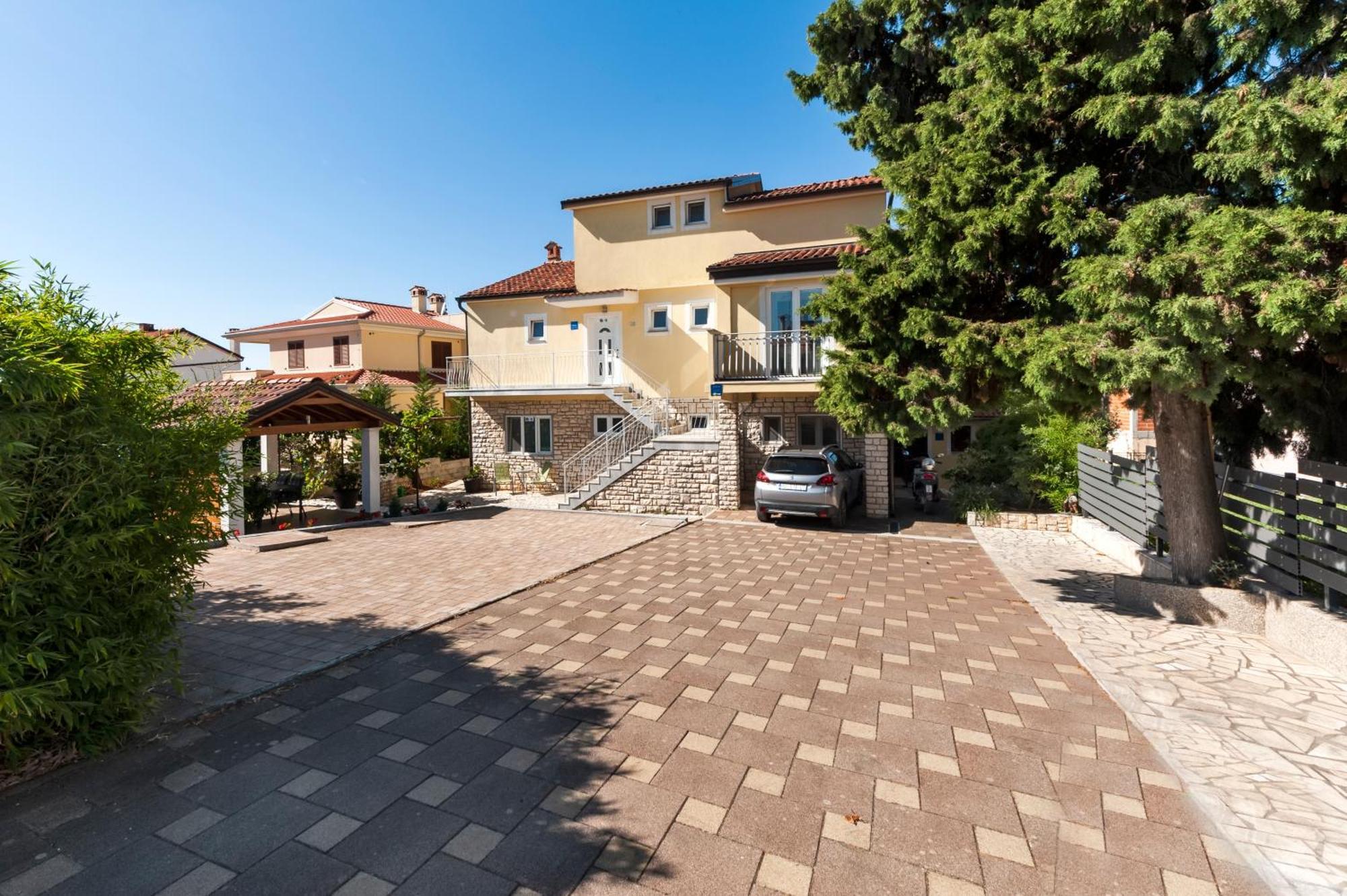 Apartments & Room Anita Rovinj Exterior photo